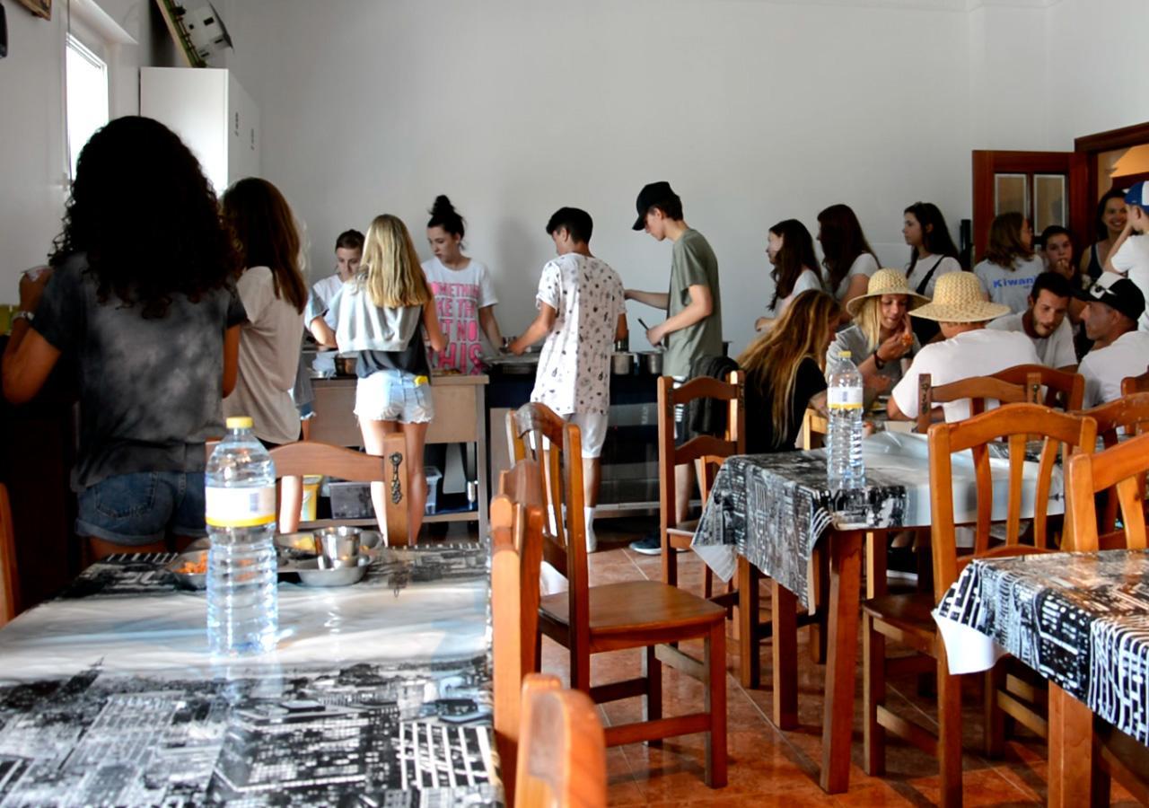 Watsay Surf House Hostel